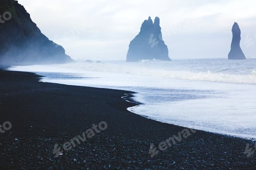 Preview: Black Sand Beach