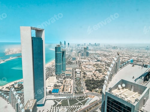 Preview: High and tall building under a cloudy sky