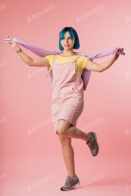 Preview: fashion glamour girl dancing