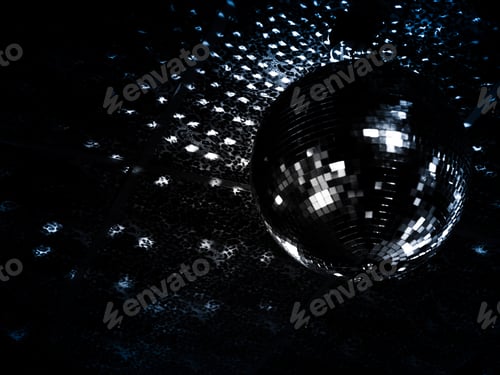 Preview: Mirrorball reflections