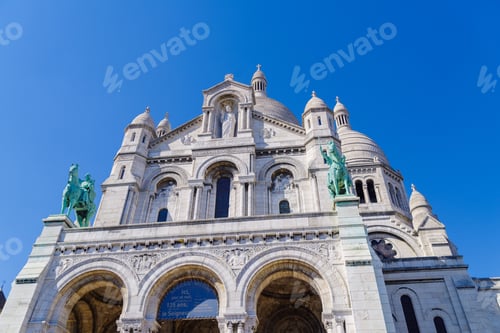 Preview: Basilica of the Sacred Heart of Paris.