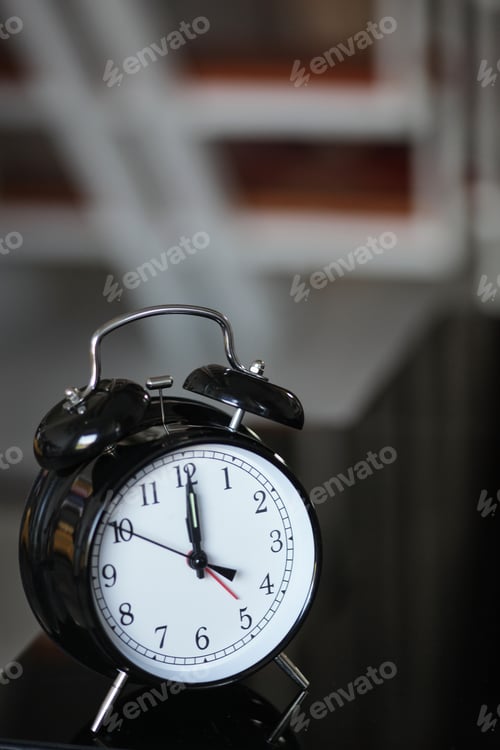 Preview: Vintage Alarm Clock