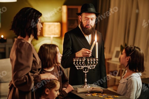 Preview: Traditional Jewish Family