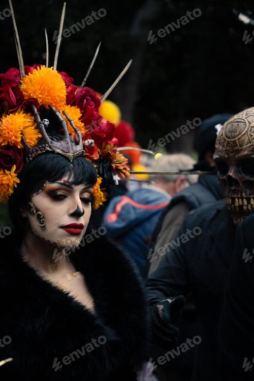 Preview: Day of the Dead festival in Los Angeles featuring vibrant costumes. Dia de los Muertos