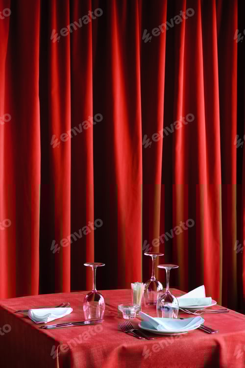 Preview: restaurant table