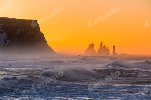 Preview: Sunrise at Cape Dyrholaey, the most southern point of Iceland