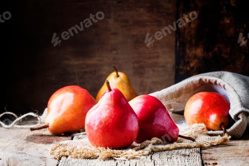 Preview: Pears