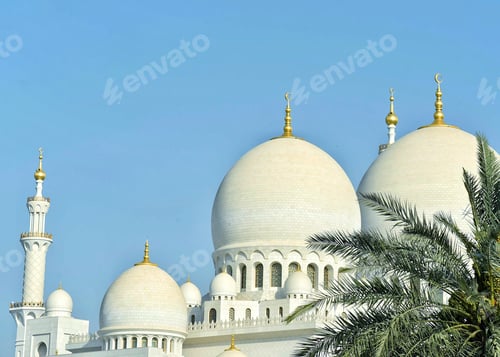 Preview: Traveling to the UAE is a great cultural experience and a must see is Abu Dhabi’s Grand Mosque