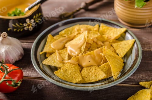 Preview: Nachos with homemade cheese dip