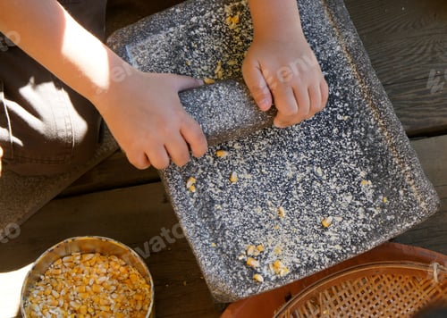Preview: Grinding corn authentic style