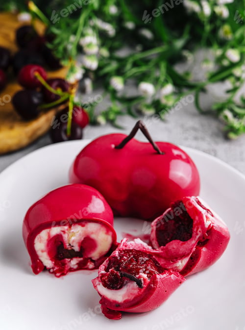 Preview: Mousse cake with mirror glaze and cherry filling