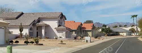 Vorschau: Häuser und Nachbarschaften! Desert Architecture Home mit Xeriscape Landschaft!