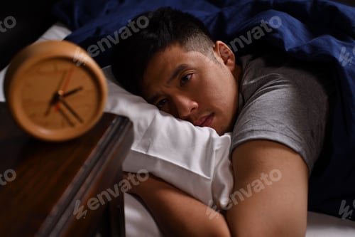 Preview: Man insomnia