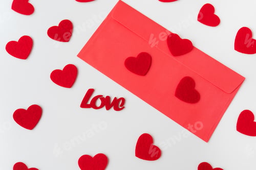 Preview: Red Envelope with Hearts for Valentine's Day