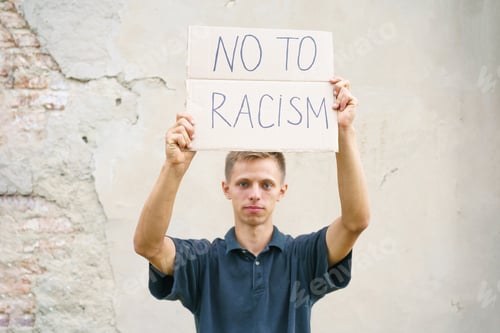 Preview: Caucasian guy came out to protest against racism