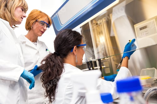 Preview: Photo of real female scientists researching in laboratory.