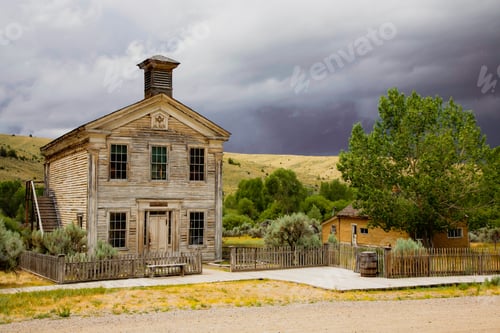 Preview: Old white wooden house at the Bannack State Park, Dillon, Montana