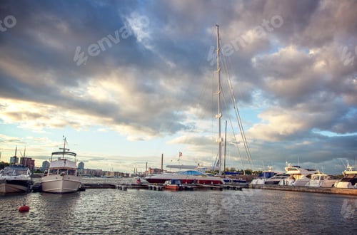 Preview: Port with boats