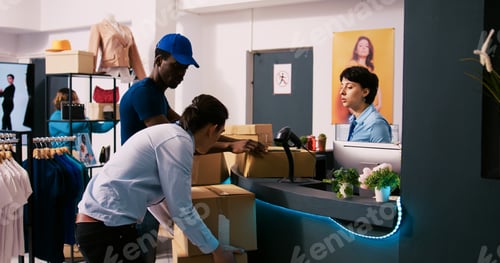 Preview: Courier showing shipping report