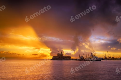 Preview: Agios Nikolaos fortress on the Mandraki harbour of Rhodes