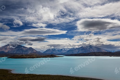 Preview: Lake in Patagonia