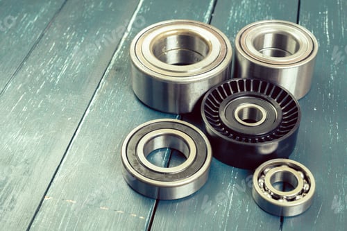 Preview: Set of steel ball bearings