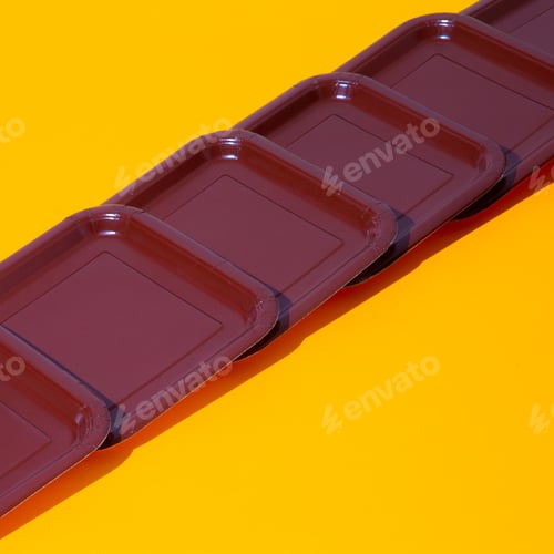 Preview: Plastic plate in isometric on yellow background. Minimal. Still life art. Plastic free concept