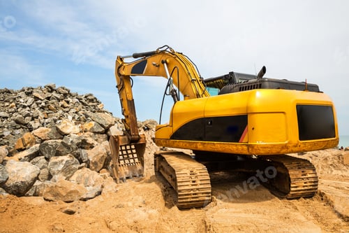 Preview: Excavation mashine works in a quarry