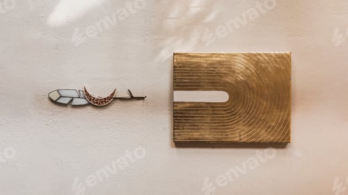 Preview: Bohemian and dreamy art installation on a white wall