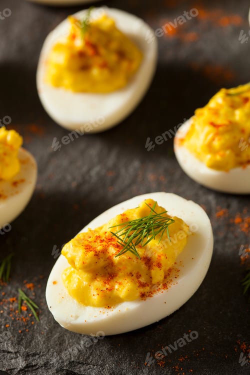 Preview: Homemade Spicy Deviled Eggs
