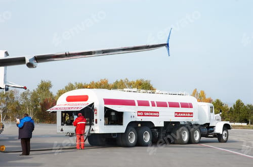 Preview: airplane refueling