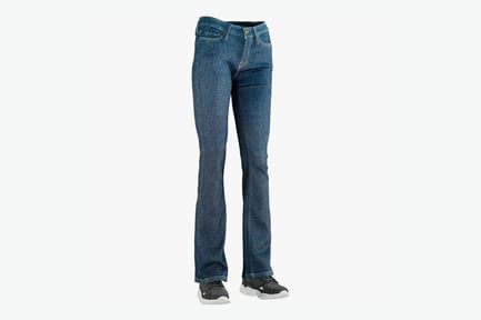 Preview: Classic Women's Jeans & Sport Sneakers