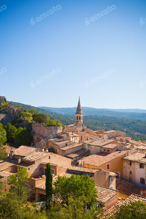 Preview: View of Saint Saturnin d Apt, Provence, France