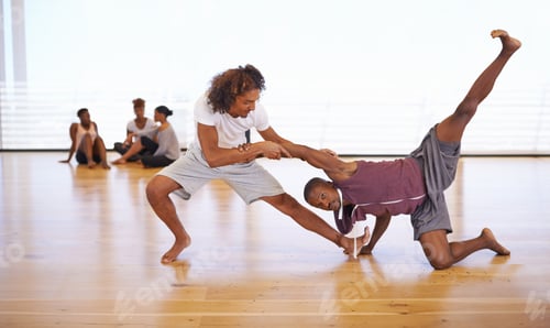 Preview: Expressing themselves through dance