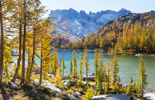 Preview: Alpine lake