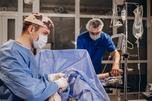 Preview: doctor in the operating room for surgical venous vascular surgery clinic