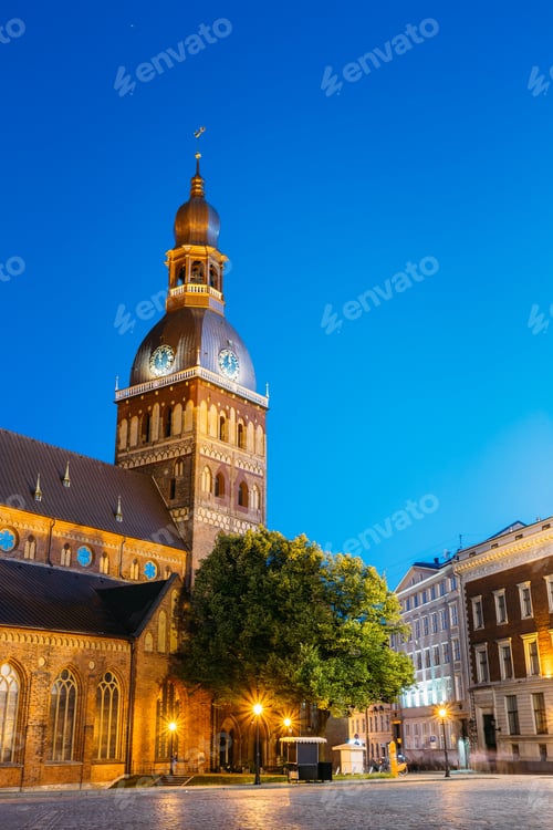 Preview: Riga Latvia. Dome Square, Dome Cathedral In Evening Illumination