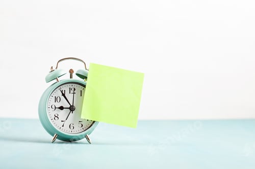 Preview: Mockup of alarm clock with empty sticky note