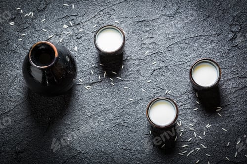 Preview: Enjoy your sake in Asian restaurant on black rock