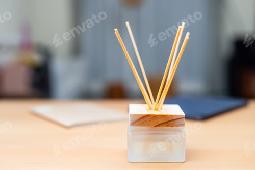 Preview: Home diffuser on the table