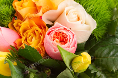 Preview: bouquet of fresh spring flowers