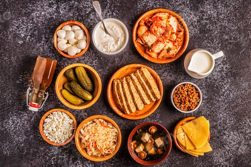 Alimentos fermentados, probióticos, vista desde arriba