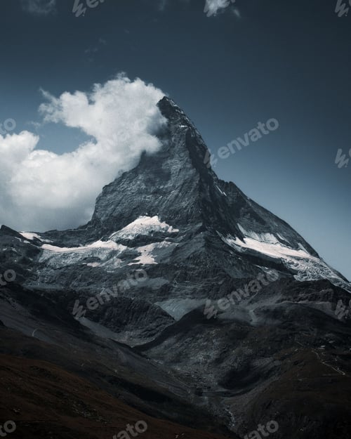 Preview: Vertical shot of the Matterhorn, a mountain of the Alps on the border between Switzerland and Italy.