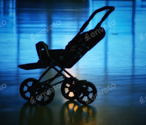 Preview: A baby stroller at the airport