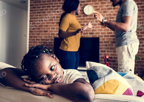 Vista previa: Daughter sad while her dad and mom are fighting