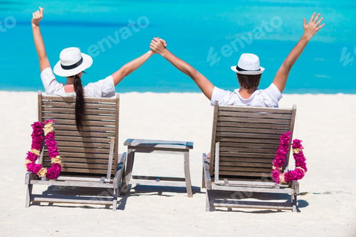 Preview: Young happy couple during beach tropical vacation