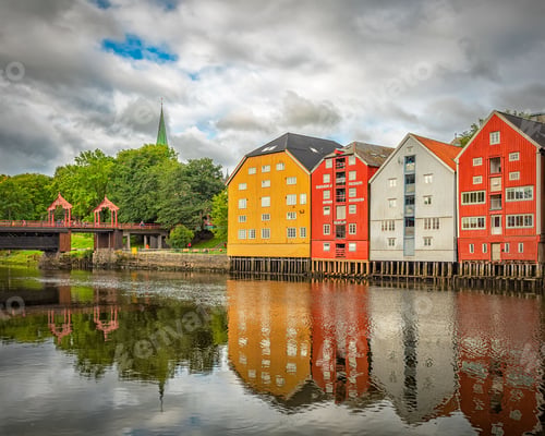 Preview: Beautiful shot of the Nidelva river by the dockside of Trondheim Warehouses
