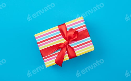 Preview: wrapped gift box