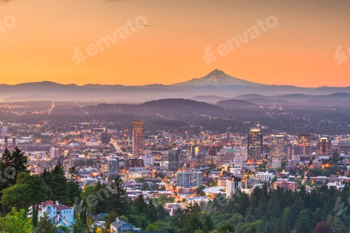 Preview: Portland, Oregon, USA downtown