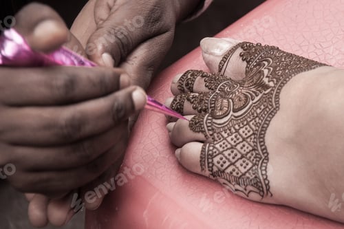 Preview: Henna on the foot
